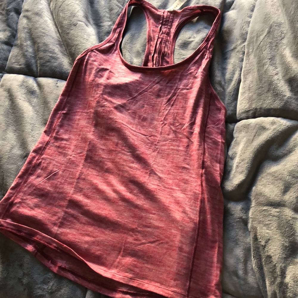 Lululemon tank